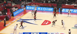 谈球吧(中国)官方网站半场结束前连中两记三分!杰曼11中6拿到15分1板2助1断