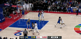 谈球吧体育官网入口后程发力!乔治前三节8中2 末节回暖独揽12分&关键中投杀死比赛