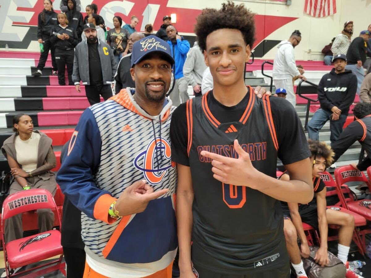 谈球吧官网登录入口开始康复之旅！TMZ：此前遭遇严重车祸的阿里纳斯儿子现已出院